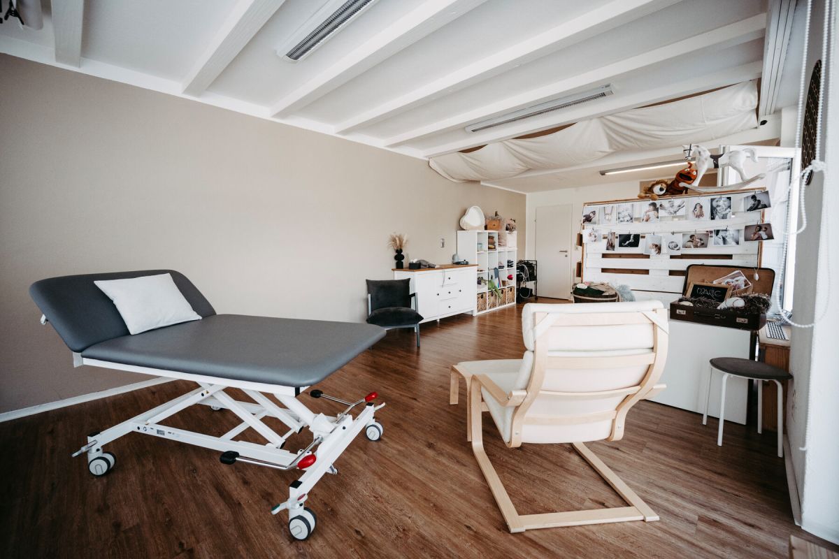 Therapieliege und Ruhesessel